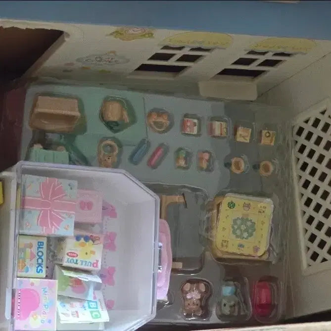 [BUNJANG] Sylvanian Families Toy Shop (Discontinued, Unsealed) / 단종) 실바니안 토이샵 (개봉)