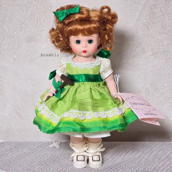 [BUNJANG] Madame Alexander Little Irish Lass 8-inch Vintage Doll / 마담 알렉산더 빈티지돌 8인치 인형 소품 수집 장식 리틀 아이리시 래스