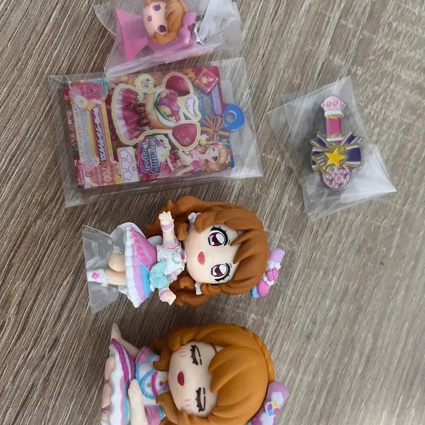 [BUNJANG] Aikatsu! Akari Gachapon Figure Collection (Sky Star Parade, Mejirushi) / 아이카츠 아카리 가챠 모음 아이엠스타 하늘 스타파라 메지루시 피규어 어깨쿵 가샤폰