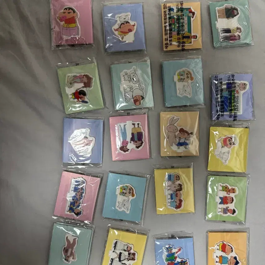 [BUNJANG] Crayon Shin-chan Acrylic Stand / 짱구 아크릴 스탠드
