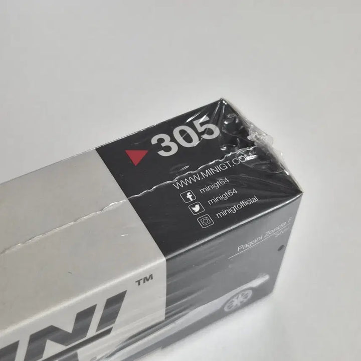 [BUNJANG] MINI GT Pagani Zonda F Silver 1:64 Scale Diecast Model (MGT00383) / [미개봉] 미니지티 파가니 존다 F 실버 (MINI GT No.383)