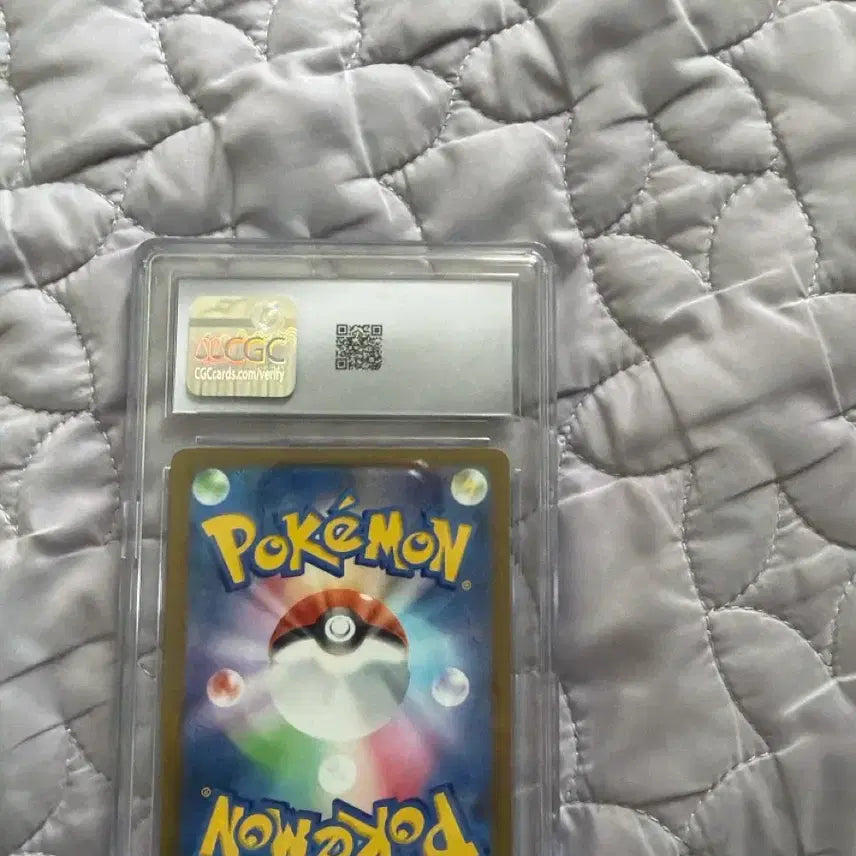 [BUNJANG] CGC Graded 2024 Japanese Pikachu Card (9.5 Grade) / CGC 포켓몬 카드 2024 일본 피카츄 9.5점