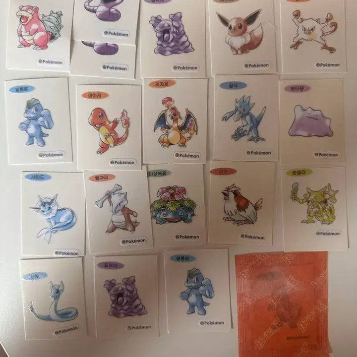 [BUNJANG] Pokemon 30th Anniversary Stickers Bundle Set (19 types) - Mewtwo, Charizard Included / 포켓몬 30주년 띠부씰 리자몽포함 18종 일괄