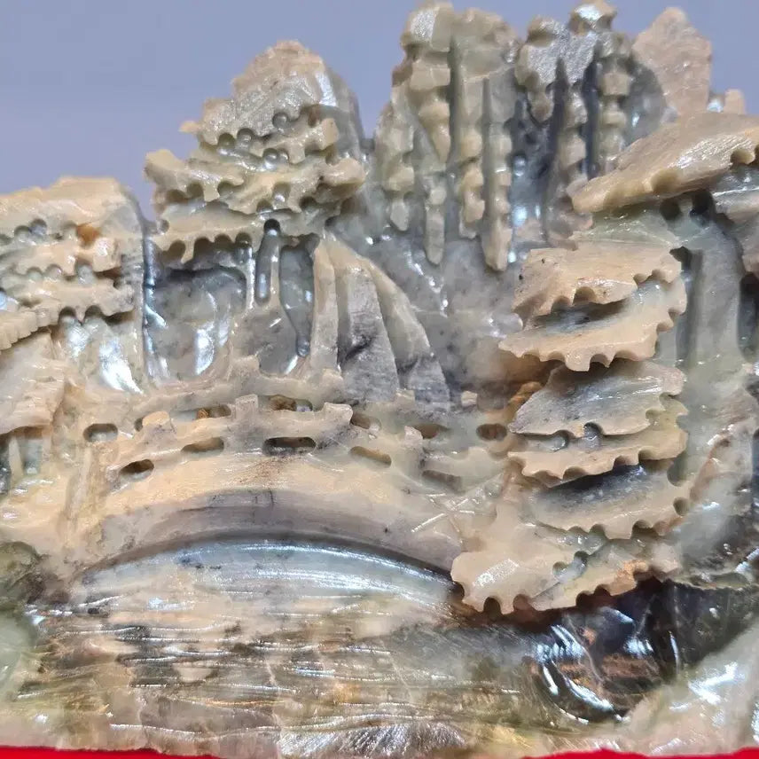 [BUNJANG] Subtle Jade Carving Mineral Stone with Good Energy / 26073022 좋은 기운을 내뿜는 섬세한 옥 조각 광물 수석 팝니다
