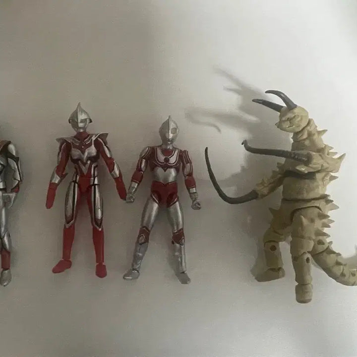 [BUNJANG] Ultraman 4-Type Figure Set / 울트라맨 피규어 4종