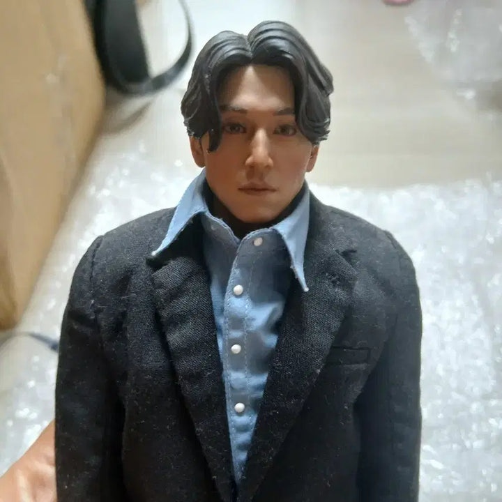 [BUNJANG] Lee Dong-wook 12-inch Figure / 배우 이동욱 피규어(12인치 피규어)