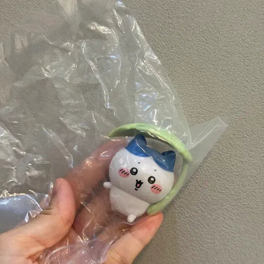 [BUNJANG] My Little Pet - Umbrella Hachi Figure / 먼작귀 우산 피규어 하치