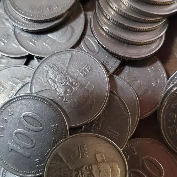 [BUNJANG] 1984 100 Won Coin Bundle (50 pcs) / 동전 사용제 1984년 100원 50개