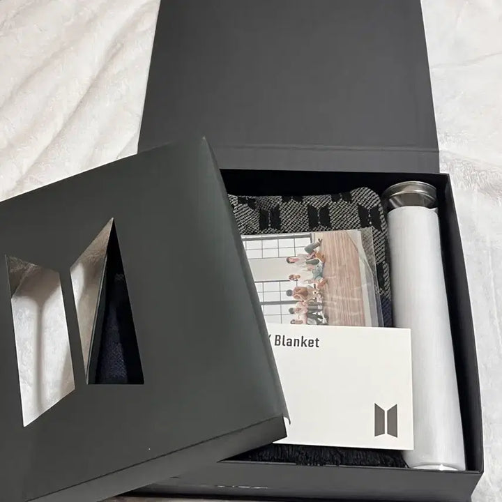 [BUNJANG] BTS Merchandise Box 1 Full Set / 방탄소년단 BTS 머치박스1