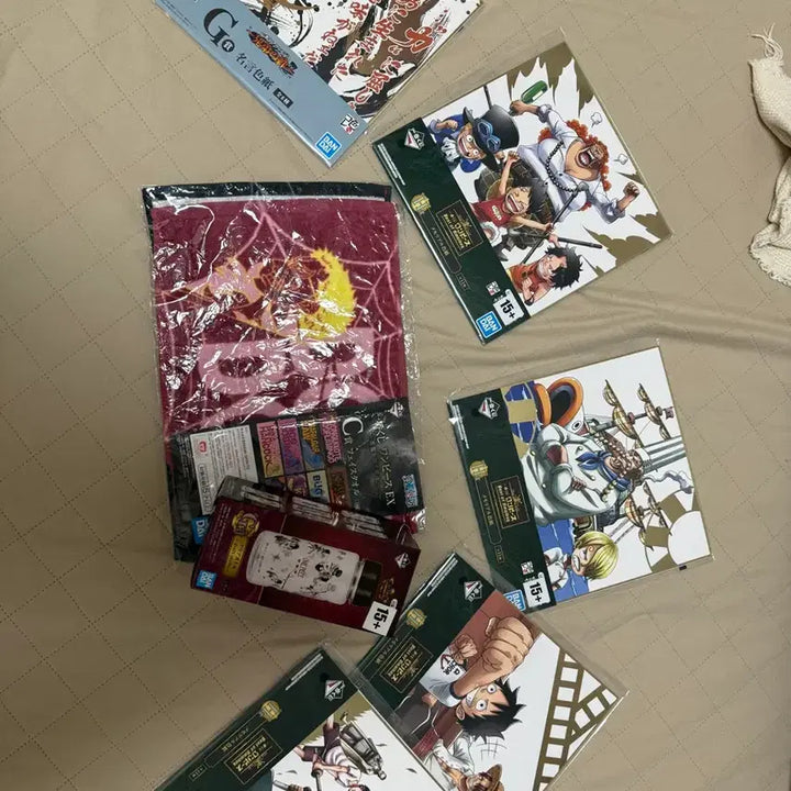 [BUNJANG] One Piece Ichiban Kuji, Towel, Tumbler Bundle Set / 원피스 굿즈 일괄 판매 (이치방쿠지,타월,텀블러)