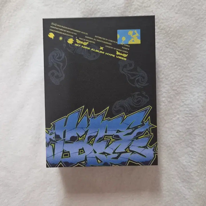 [BUNJANG] S.Coups &amp; Mingyu 1st Mini Album HYPE VIBES KiT Ver Photocard &amp; Keychain Set / 쿱스민규 1st Mini Album HYPE VIBES KiT Ver