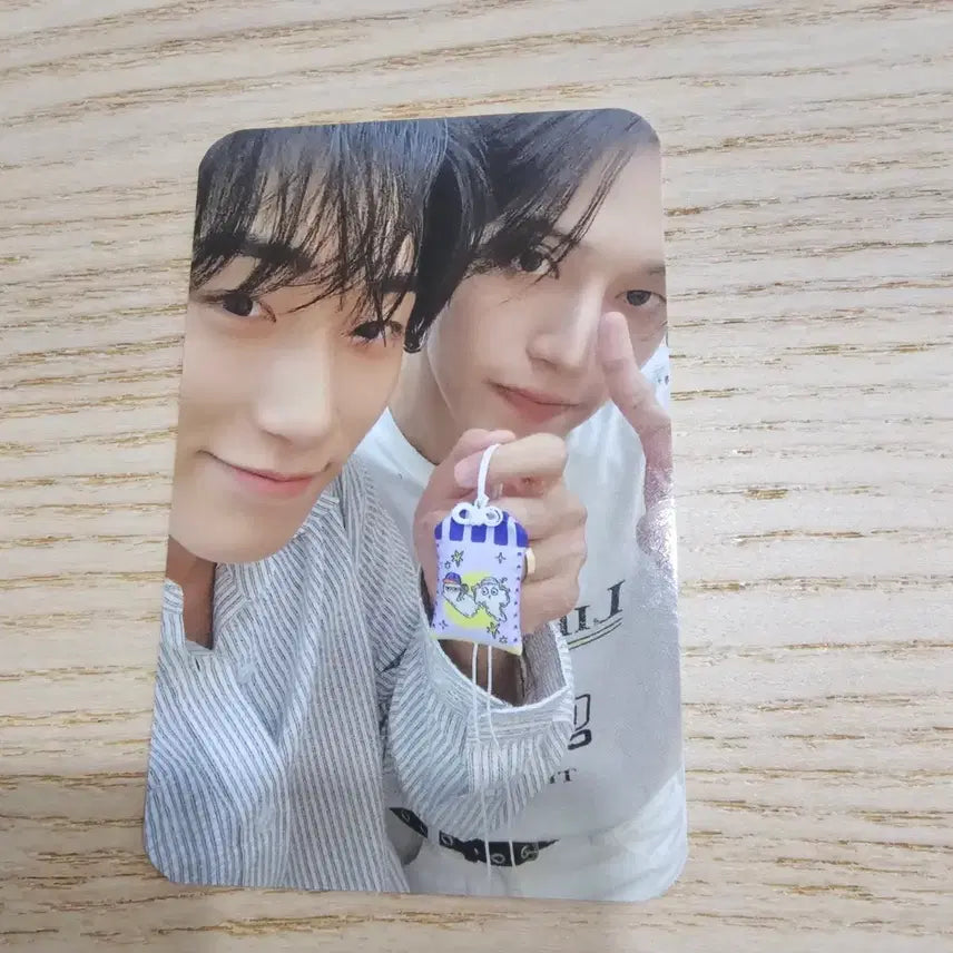 [BUNJANG] ATEEZ Fan Meeting Umbrella Unit Photocard San Woo Young / 에이티즈 팬미팅 우산 유닛포카 산 우영