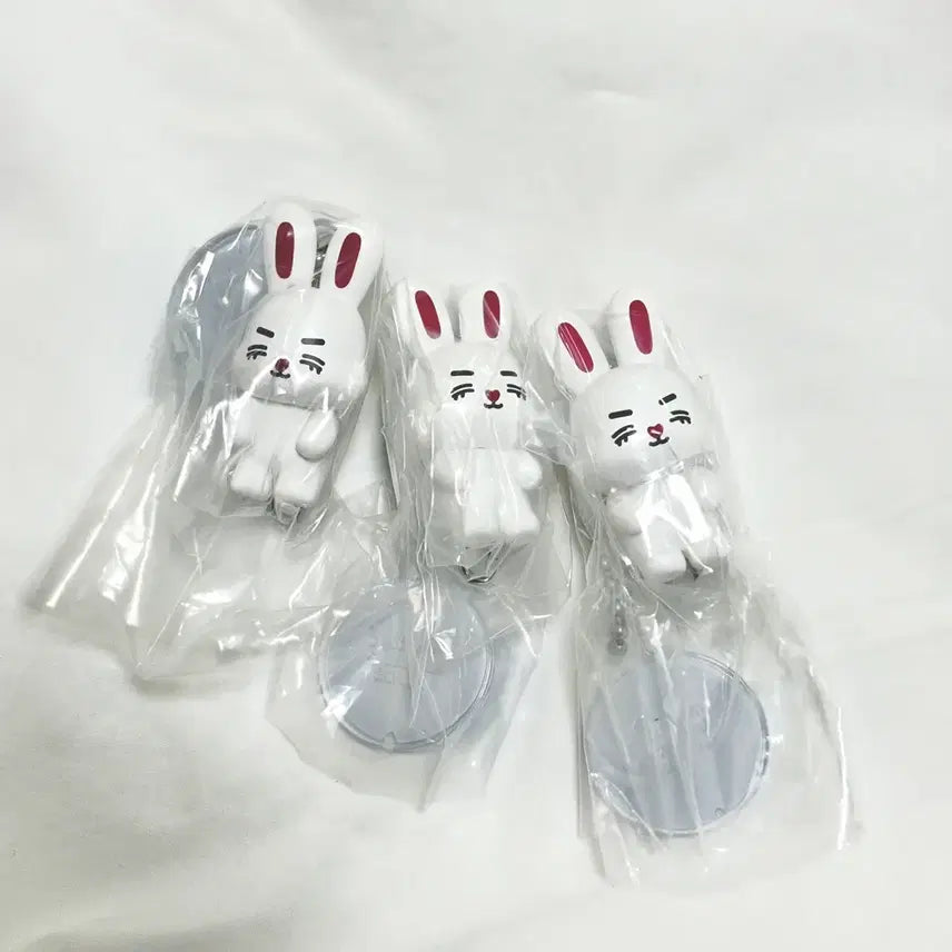 [BUNJANG] Mini Teen Cherry Dangling Gacha Bundle Set / 미니틴 쵯체리 대롱가챠 3개 일괄