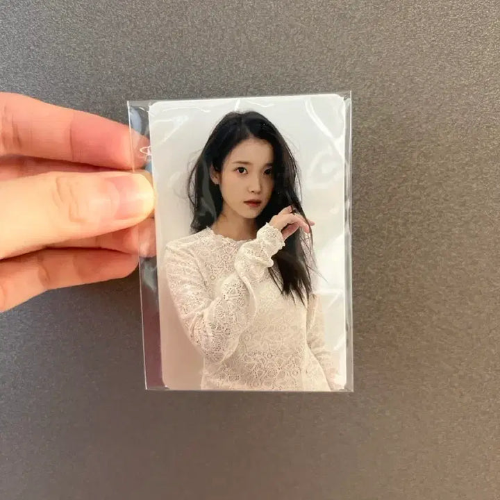 [BUNJANG] IU Exhibition Photocard / 아이유 전시회 포토카드