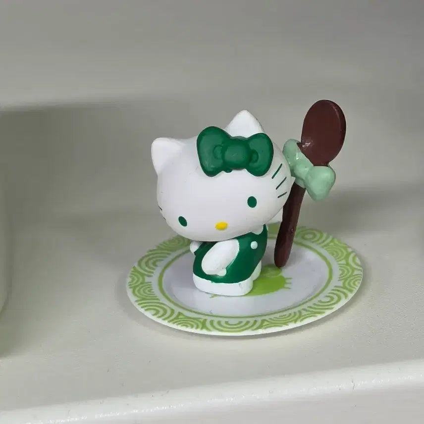 [BUNJANG] Sanrio Love Matcha Figure Gacha Capsule Toy / 산리오 러브말차 피규어 가챠 캡슐토이