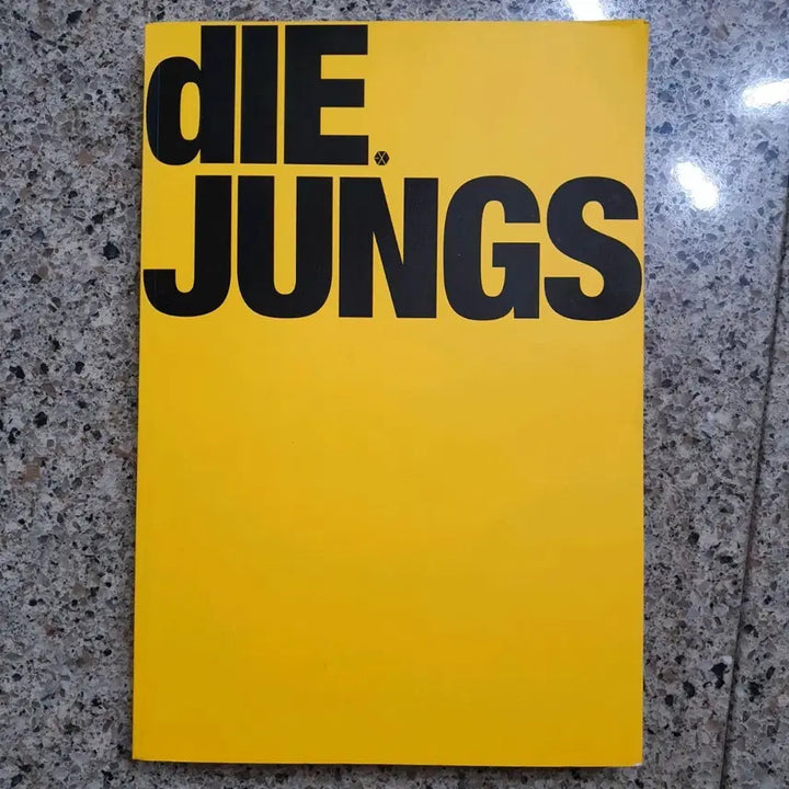 [BUNJANG] EXO Die Jungs Photobook / 엑소 die jungs 포토북
