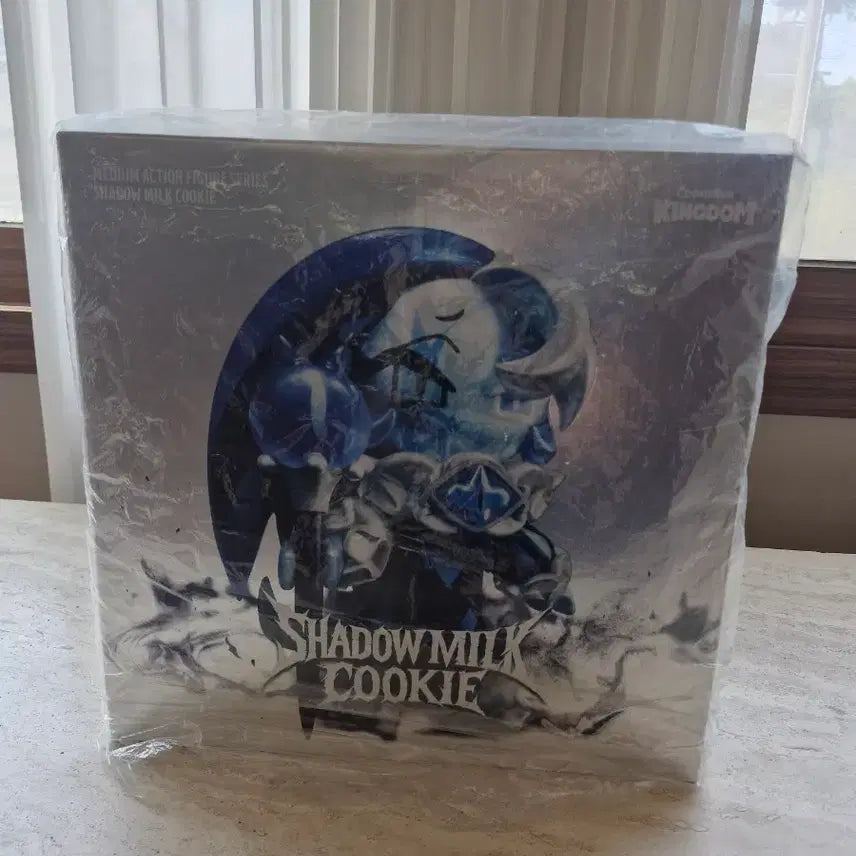 [BUNJANG] Cookie Run Kingdom Shadow Milk Metallic Figure Limited Edition / 쿠키런킹덤 쉐도우밀크 메탈릭 피규어