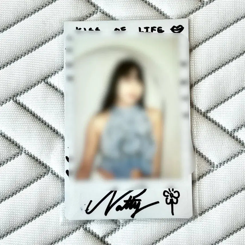 [BUNJANG] KISS OF LIFE Natty Signed Polaroid / 키스오브라이프 나띠 사인 폴라로이드 싸폴 양도 싸인 kissoflife natty 키오프