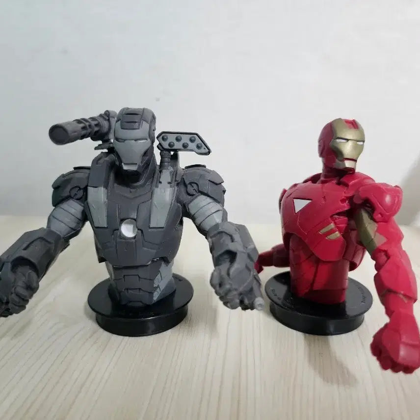 [BUNJANG] Iron Man 2 Iron Man &amp; War Machine Figure Set / 아이언맨 2 아이언맨 워머신 피규어