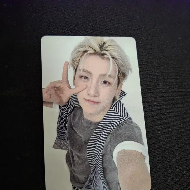 [BUNJANG] TWS Jihoon Rakuten POB Photocard / 투어스 지훈 포카 라쿠텐 특전