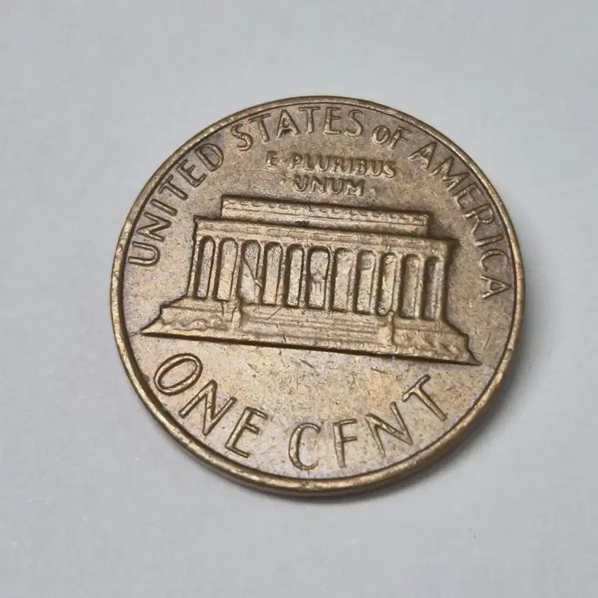 [BUNJANG] 1982 P Mint Lincoln Cent Error Coin - Small Date, Copper, 3.05g / 1982년 P 구리 링컨 센트 Small Date 에러동전3.05g