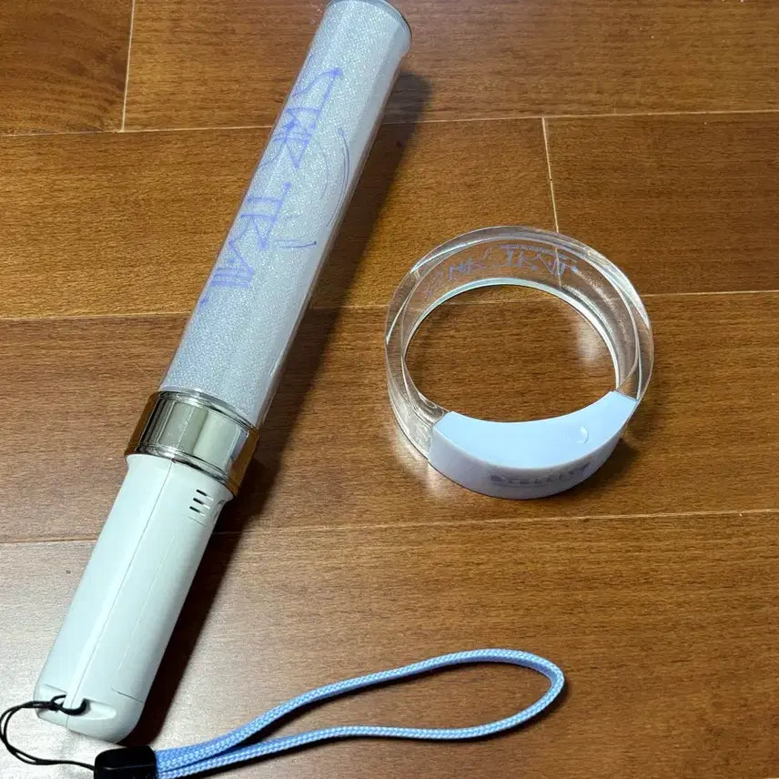 [BUNJANG] Starlight Live 2025 Concert Lightstick Cheer Bracelet / 스텔라이브 2025 콘서트 응원봉 응원팔찌 팝니다