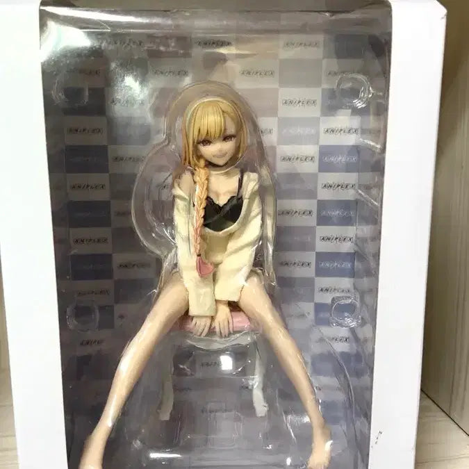 [BUNJANG] Aniplex My Dress-Up Darling Marin Kitagawa Roomwear Figure (Mint Condition) / 그비돌 키타가와 마린 룸웨어 피규어 (최상)