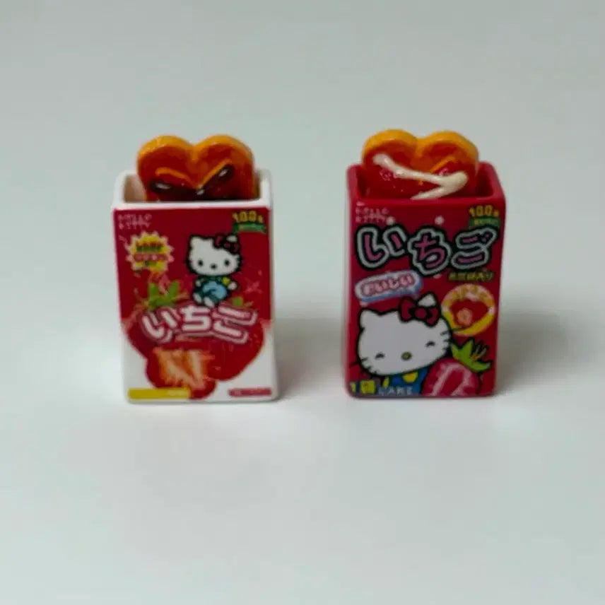 [BUNJANG] Miniature Kitty Strawberry Bread / 미니어쳐 키티 딸기 빵