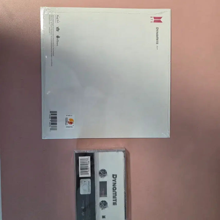 [BUNJANG] BTS Dynamite Limited Edition Vinyl LP + Cassette Tape (Sealed) / 미개봉) 방탄 다이너마이트 바이닐 앨피 + 테이프