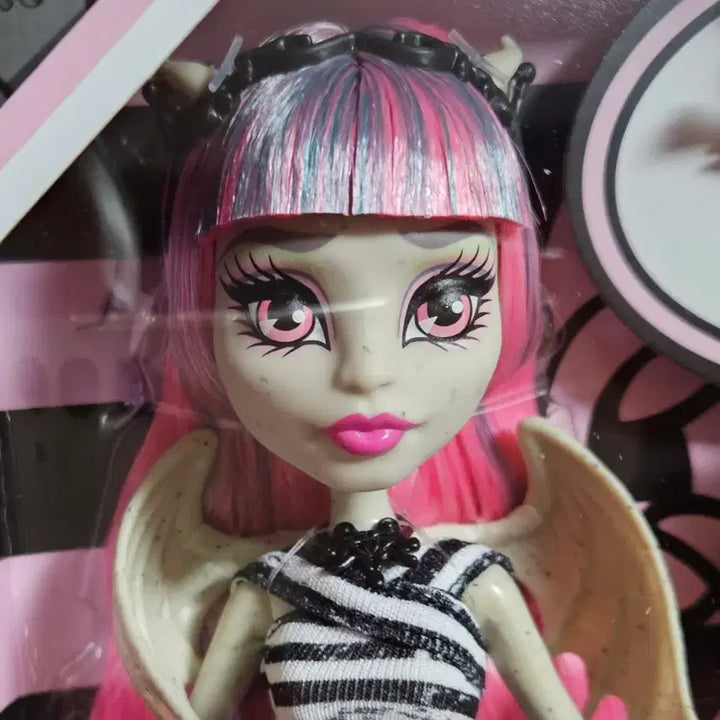 [BUNJANG] Monster High Creeproduction Rochelle Goyle Doll / [미개봉] 몬스터하이 인형 몬하돌 monster high creeproduction 2026 로쉘 고일