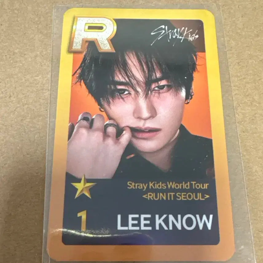[BUNJANG] Stray Kids SKZ Lee Know Run The World Mission Photocard / 스트레이키즈 스키즈 슈스제 런잇 미션포카 리노 ssj Skz