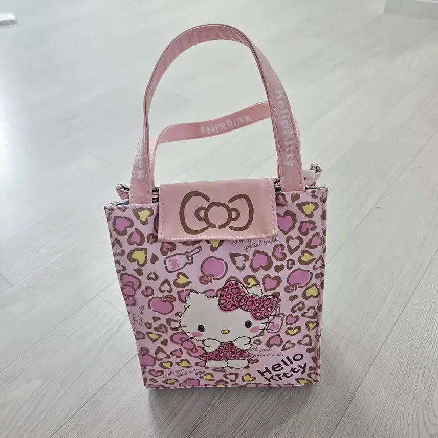 [BUNJANG] Hello Kitty Pink Leopard Pattern Cooler Bag / 헬로키티 핑크 레오파드 패턴 보냉백