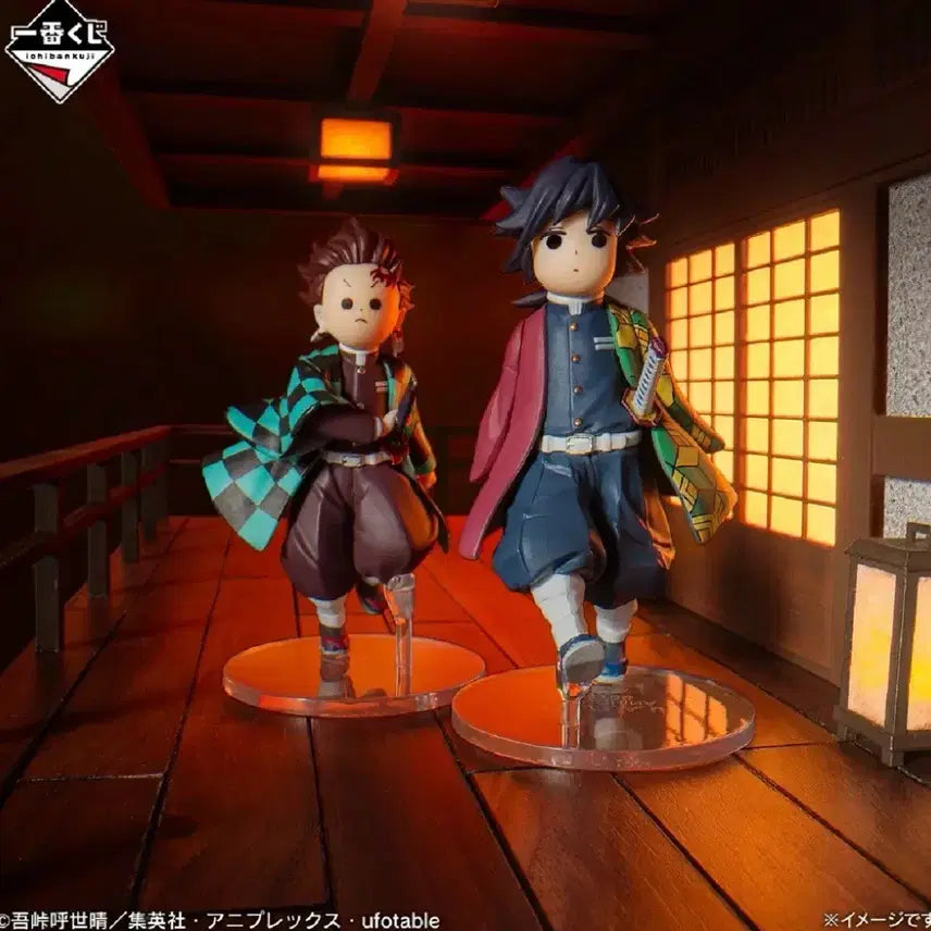 [BUNJANG] Demon Slayer: Kimetsu no Yaiba Ku ji D Prize Giyu &amp; Tanjiro Techitech Standee / 비현물,택포19)귀멸의칼날 쿠지 D상 기유탄지로 테치테치 판매해요!!