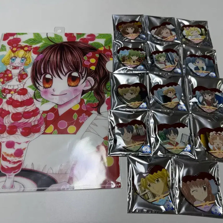 [BUNJANG] Yumeiro Patissiere Tsubasa Tree Village Diorama Original Drawing Can Badge &amp; Keychain Bundle / 꿈빛파티시엘 트리빌리지 디오라마 원화 캔뱃지,키링 일괄