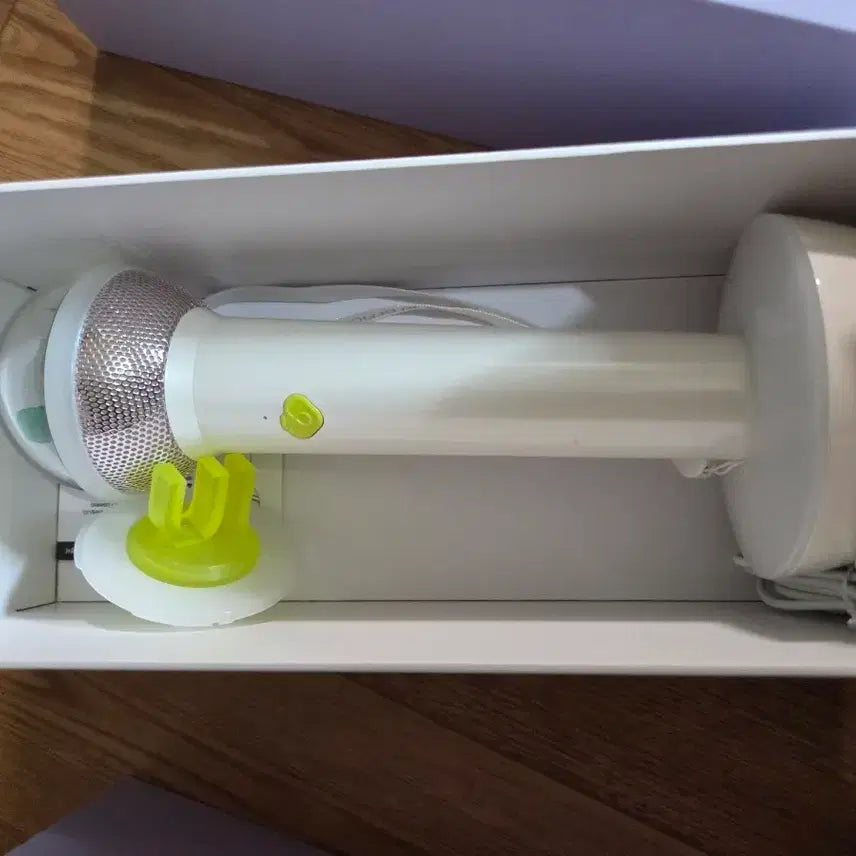 [BUNJANG] IU Official Lightstick Version 2 / 아이유 응원봉 버전2