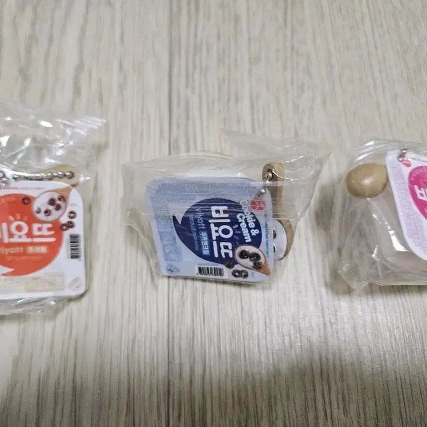 [BUNJANG] Biyotte Keychain Gacha Set (3 types) / 비요뜨 키링 가챠 3종 세트