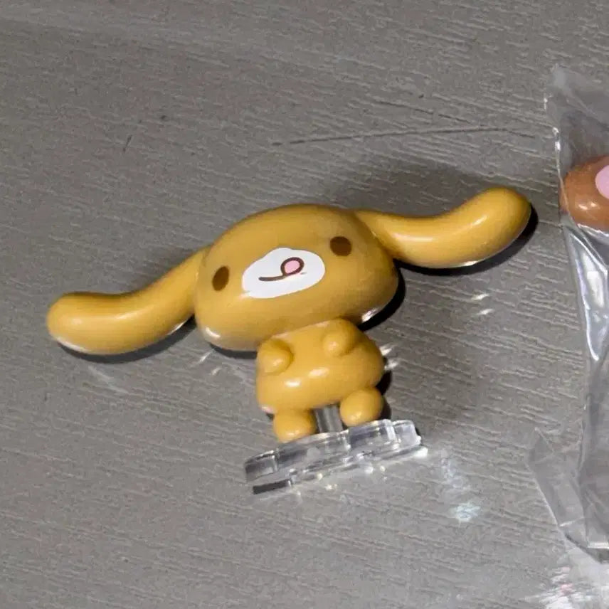 [BUNJANG] Cinnamoroll Surprise Mix Cappuccino Normal Figure / 시나모롤 서프라이즈 믹스 카푸치노 노멀 양도해요