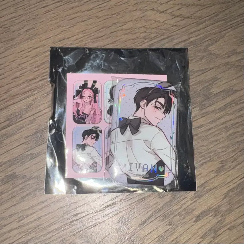 [BUNJANG] A-Stage Aniplex Maid Ticket Luca &amp; Ivan Square Can Badge Set / 에이스테 애니플러스 메이드 티켓 루카 &amp; 이반 사각 캔뱃지