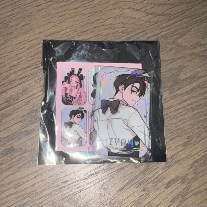 [BUNJANG] A-Stage Aniplex Maid Ticket Luca &amp; Ivan Square Can Badge Set / 에이스테 애니플러스 메이드 티켓 루카 &amp; 이반 사각 캔뱃지