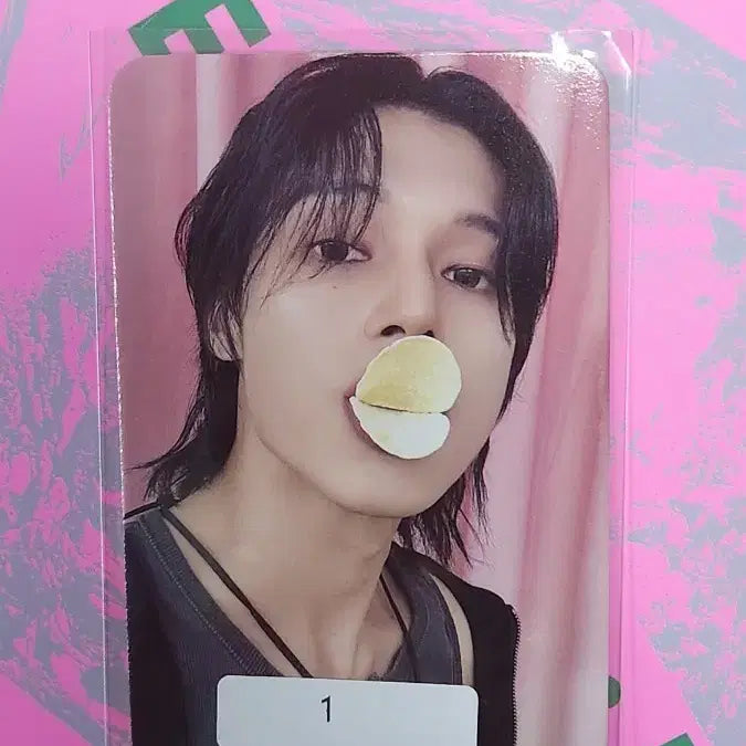 [BUNJANG] ATEEZ Wooyoung Photocard [GOLDEN HOUR : Part.5] Pringles "Ggwaek-tiz" / ATEEZ(에이티즈) 우영 포토카드 [GOLDEN HOUR : Part.5] 프링글스 꽥티즈