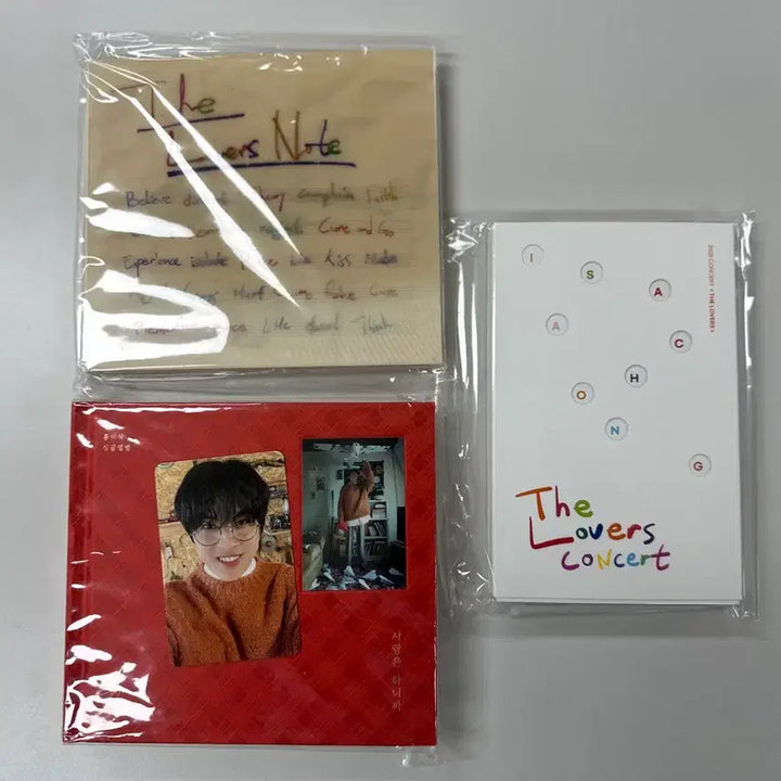 [BUNJANG] Hong Isaac 2 CDs + 1 Merchandise Bundle Set / 홍이삭-CD 2개+굿즈  1종 모두 포함(택포)