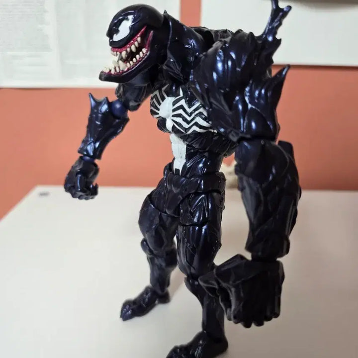 [BUNJANG] Revoltech Amazing Yamaguchi Venom Figure / 리볼텍 어메이징 야마구치 베놈 피규어