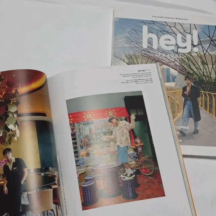 [BUNJANG] Lee Mu-jin "Hey! Travel Vol. 6" Singapore Photobook Magazine Cover / hey! travel vol.6 이무진 싱가포르 화보 표지 잡지