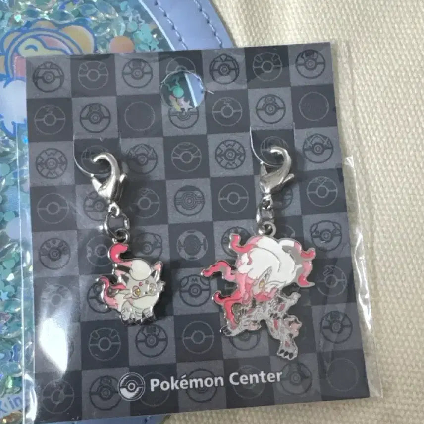 [BUNJANG] Pokemon Store Hisuian Zoroark Metal Charm/Keyring Set / 포켓몬 스토어 히스이 조로아 조로아크 메탈참/키링
