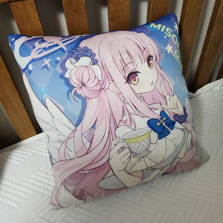 [BUNJANG] Blue Archive Mika Cushion / 블루아카이브 미카 쿠션