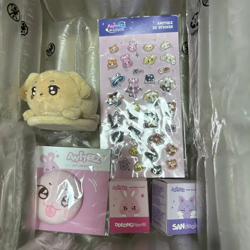 [BUNJANG] Anettyes Ddeongbyeol Malrang Pin Button Sealed / 미개봉 애니티즈 떵별이 말랑핀버튼 양도