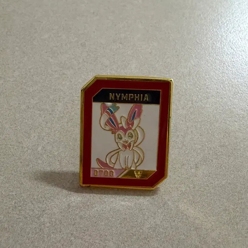 [BUNJANG] Isaac Toast X Pokemon Nimphdea Badge / 이삭토스트 포켓몬 뱃지 님피아