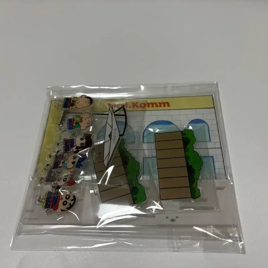 [BUNJANG] Dalkom Coffee x Crayon Shin-chan Collaboration Acrylic Stand / 달콤커피 x 짱구 콜라보 아크릴 스탠드