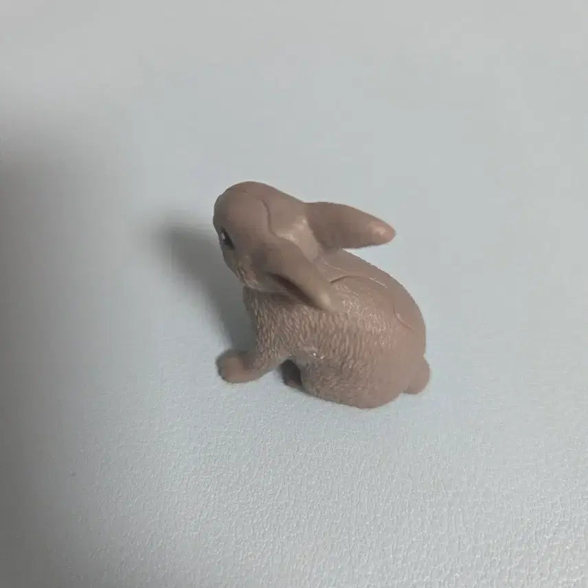 [BUNJANG] Kinder Joy Animal Figure Rabbit / 킨더조이 동물 피규어 토끼
