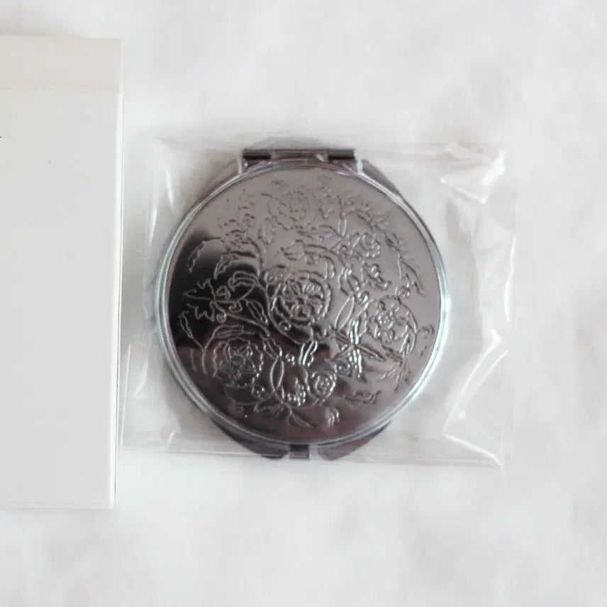 [BUNJANG] Bambi Artist Hand Mirror (Sealed) / [미개봉] 3737 밤비 작가 손거울
